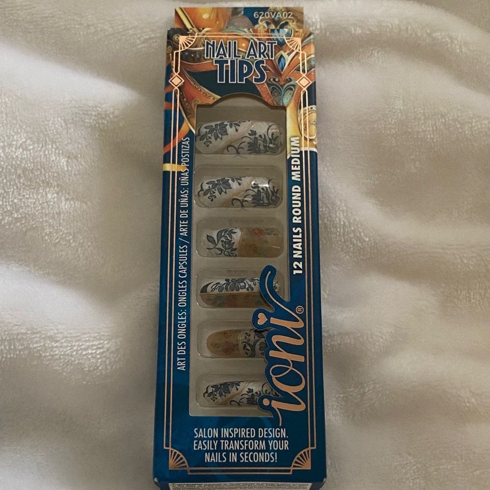 Ioni Nail Art Tips - Veil of Allure - Blue Art Deco - Medium Round -